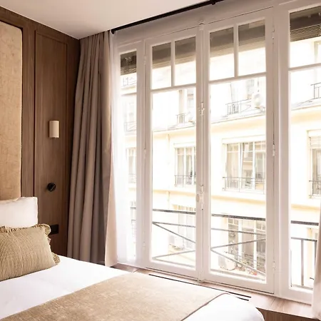 Elegant - Ac- 2br-6p- Madeleine * Paryż